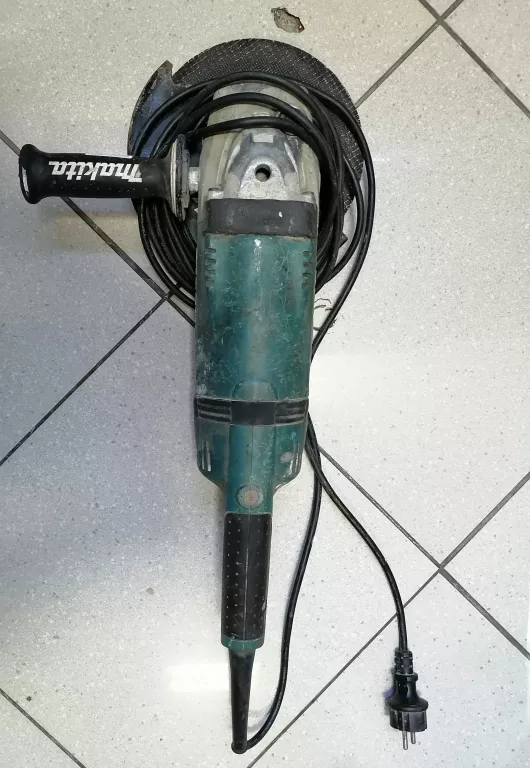 SZLIFIERKA MAKITA GA9030R