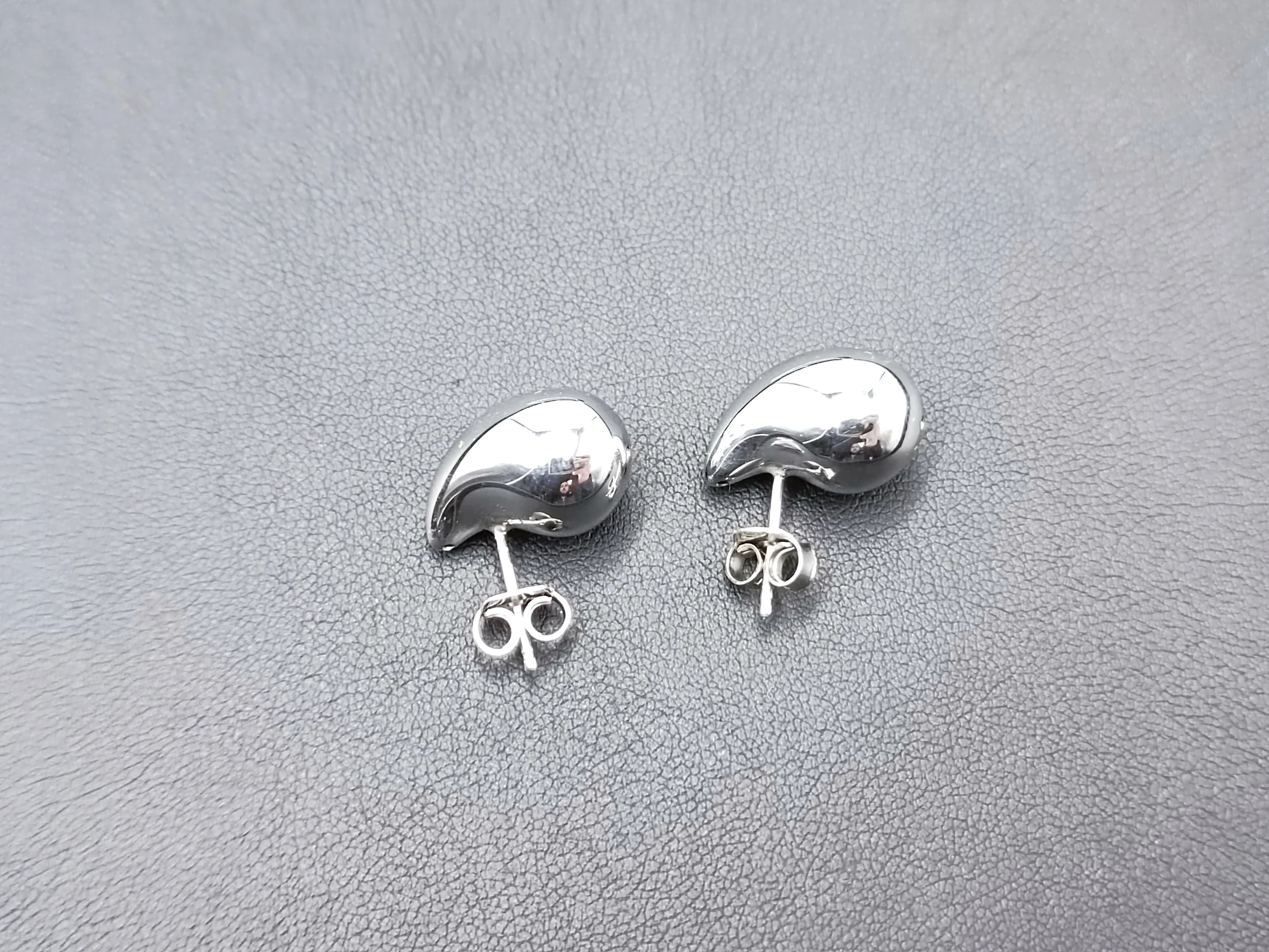 zestaw-srebnej-bizuterii-lancuszek-kolczyki-zawartosc-kompletu-129109-1