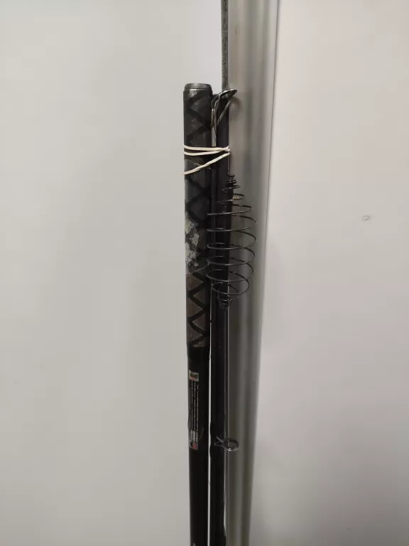 WĘDKA MISTRALL AQUA CARP SLIM 3,90M / 3,5 LBS KOŁOWROTEK