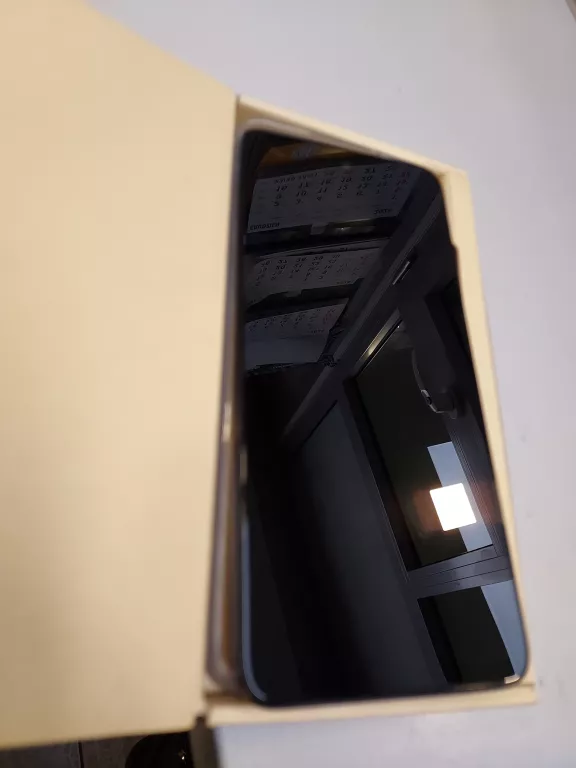 TELEFON MOTOROLA MOTO G35 5G