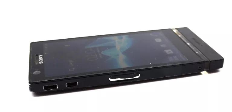 TELEFON SONY LT22I