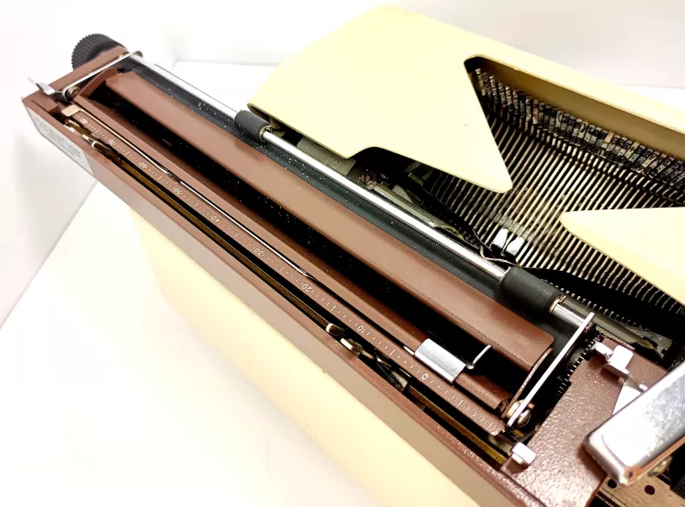 maszyna-do-pisania-lucznik-1301-stan-11323-2