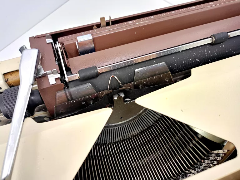 maszyna-do-pisania-lucznik-1301-marka-248929-1082961