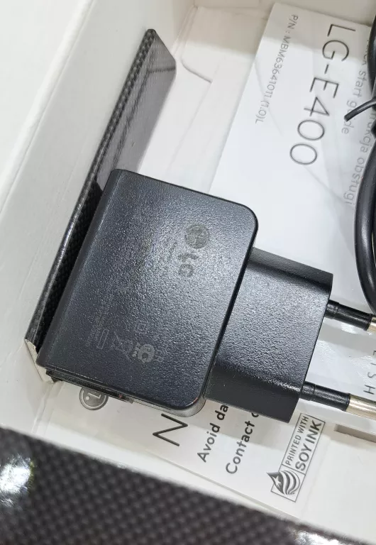 SMARTFON  LG LG-E400 KOMPLET CZARNY ORGINALNY KOMPLET !! SIMLOCK TIMOBILLE
