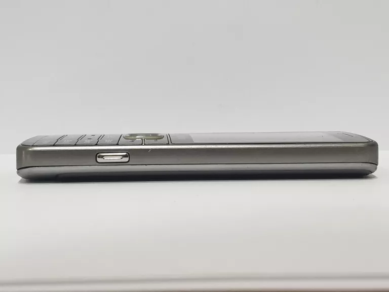 TELEFON KOMÓRKOWY TELEFON SAMSUNG GT-S5610 Z PRZYCISKAMI