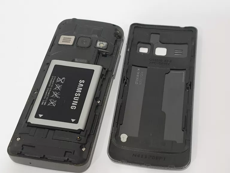 TELEFON KOMÓRKOWY TELEFON SAMSUNG GT-S5610 Z PRZYCISKAMI