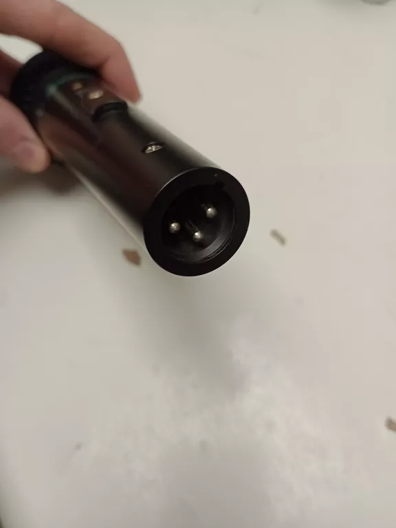 MIKROFON STAGG MD-1500 PRO STAGE DYNAMIC MICROPHONE