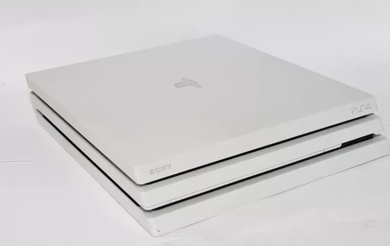 LIMITOWANA KONSOLA PS4 PRO 1TB BIAŁA + 2 PADY