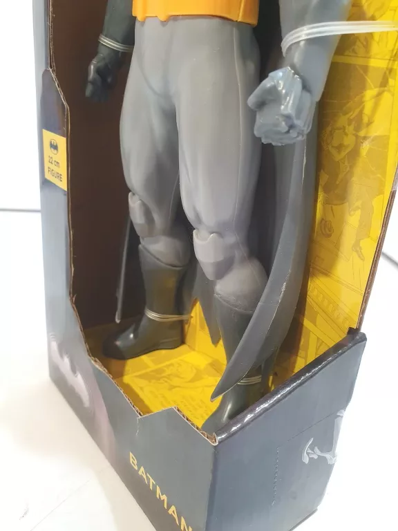 FIGURKA BATMAN 22CM