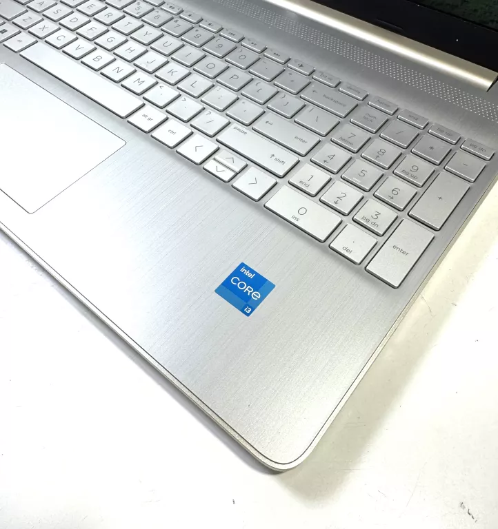 LAPTOP HP 15S-FQ2318NW