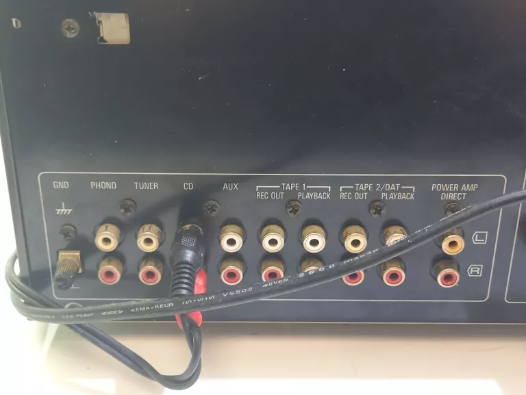 WZMACNIACZ STEREO TECHNICS SU-V670