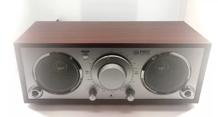 RADIO FIRST FA-1907-1