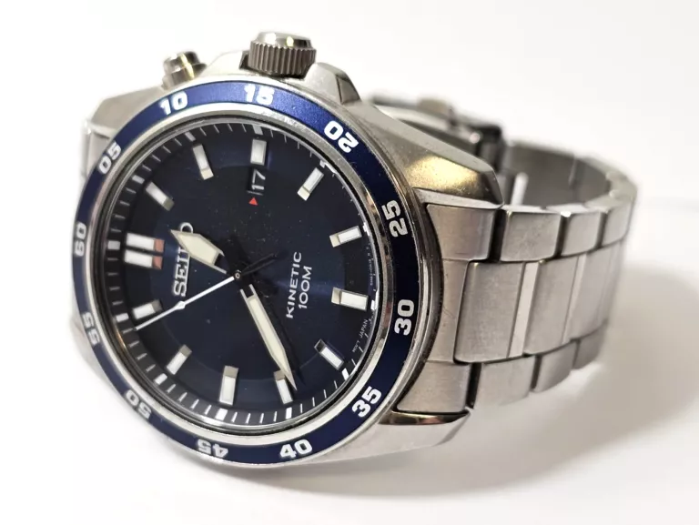 ZEGAREK SEIKO SKA783P1