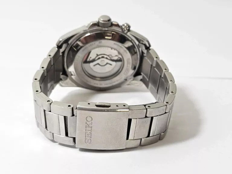 ZEGAREK SEIKO SKA783P1