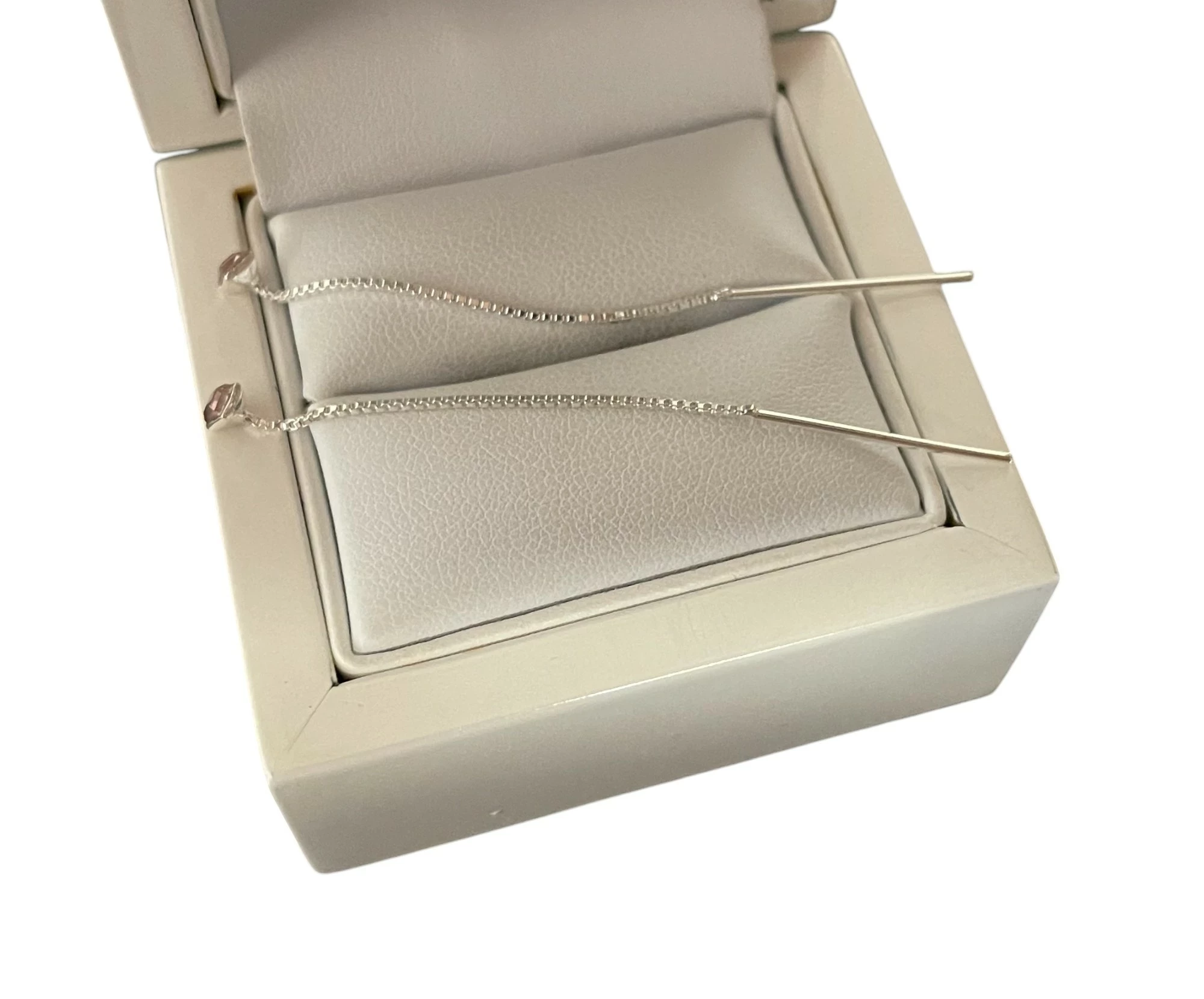 srebrne-przewlekane-kolczyki-rozowe-kamyki-925-ean-gtin-0025478145640