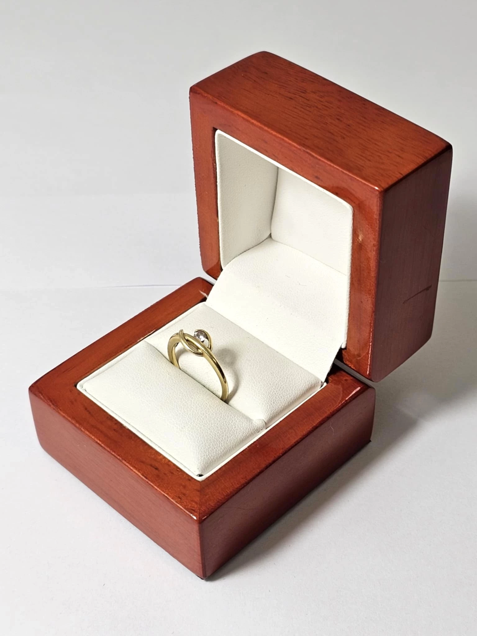 ciekawy-zloty-pierscionek-585-209g-stan-11323-2