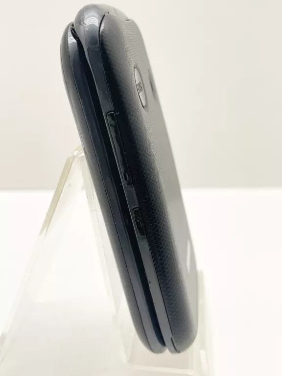 TELEFON KOMÓRKOWY MAXCOM MM826