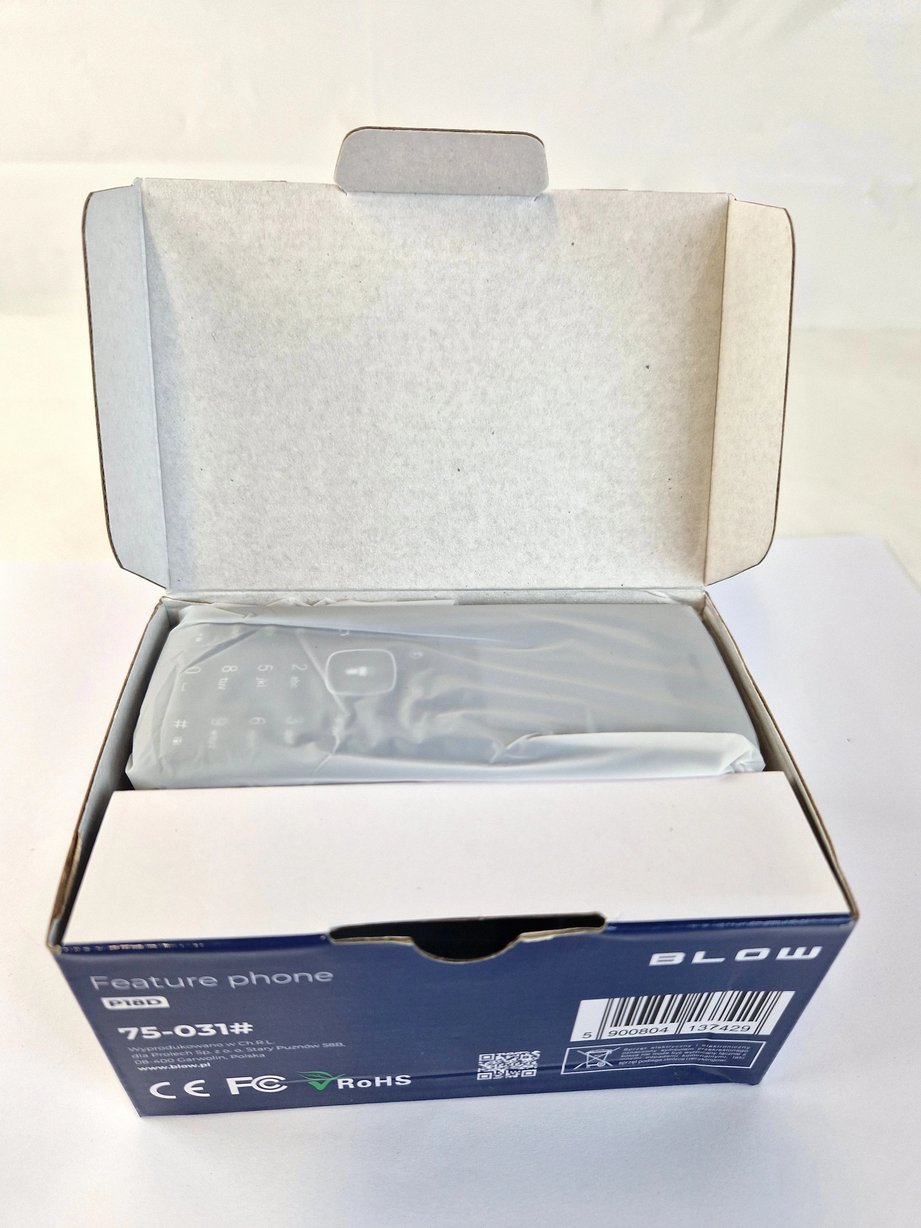 telefon-blow-feature-phone-p18d-ean-gtin-5900804137429