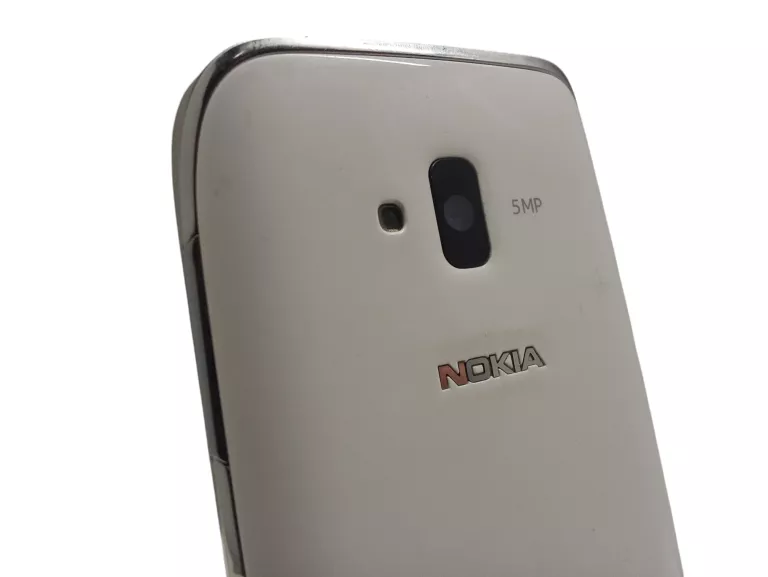NOKIA LUMIA 610