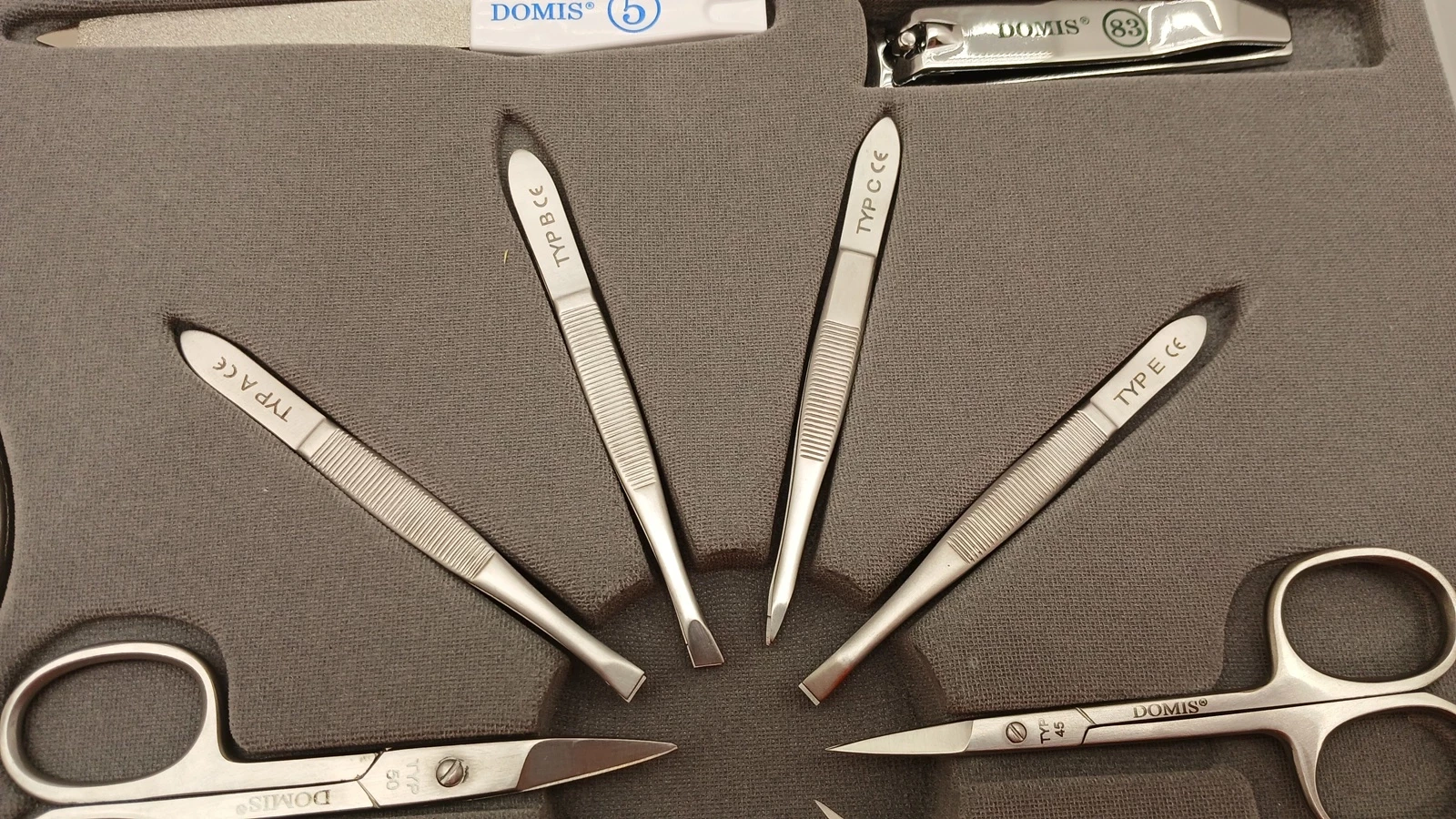 zestaw-narzedzi-do-paznokci-domis-marka-248811-1973303