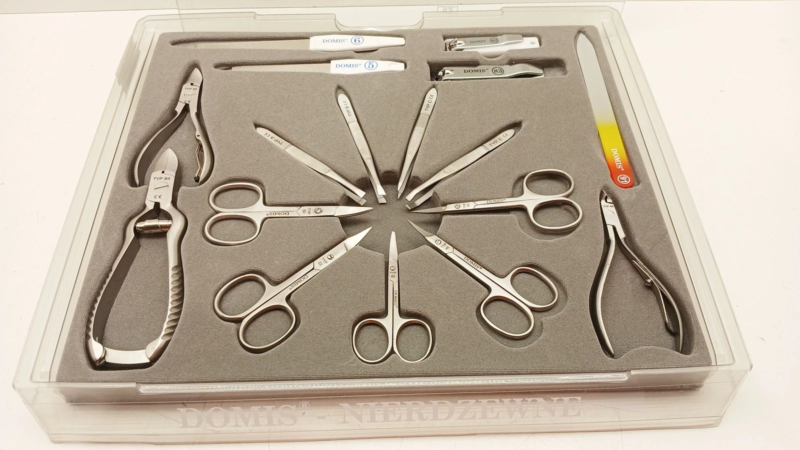 zestaw-narzedzi-do-paznokci-domis-daszynskiego-22-wroclaw-gracja