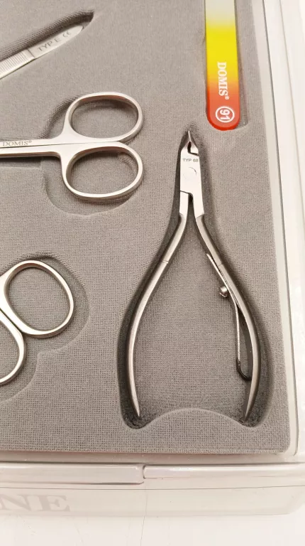 zestaw-narzedzi-do-paznokci-domis-stan-11323-1