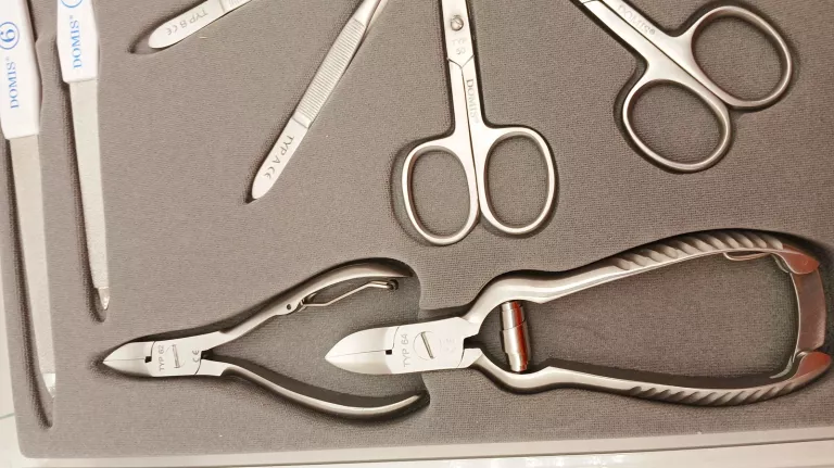 zestaw-narzedzi-do-paznokci-domis-daszynskiego-22-wroclaw-gracja