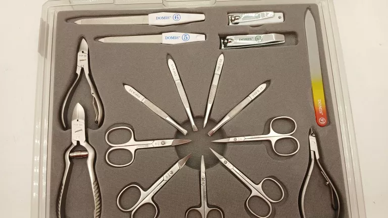 zestaw-narzedzi-do-paznokci-domis-ean-gtin-8961101518011