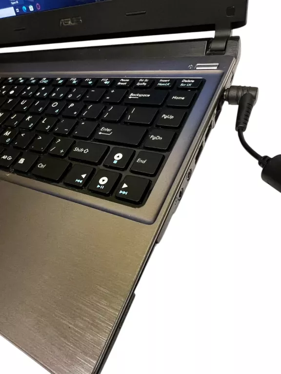 LAPTOP ASUS U32U-RX004 4GB RAM / 320GB HDD WIN 10 TANIO!