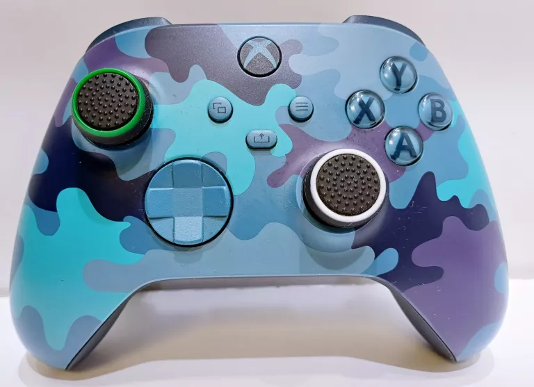 PAD XBOX SERIES X CAMO BLUE - AKUMULATOR!