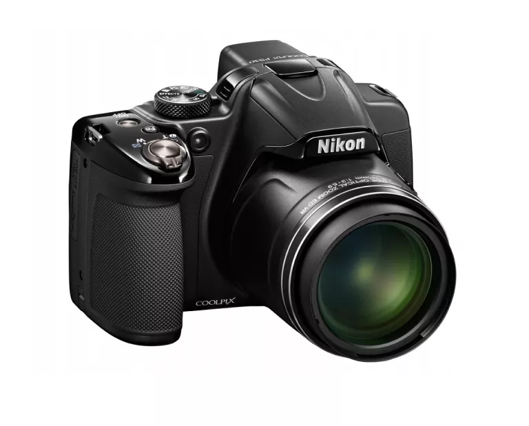 NIKON COOLPIX P530 16,1MPX X42 ZOOM + TORBA