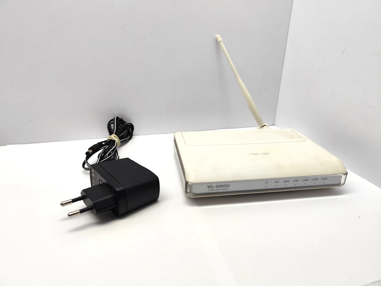 router-stacjonarny-asus-wl-520gu-bialy-barlickiego-47-kutno