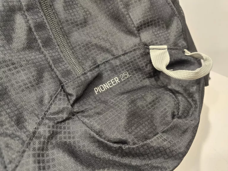PLECAK HI-TEC PIONEER 25L