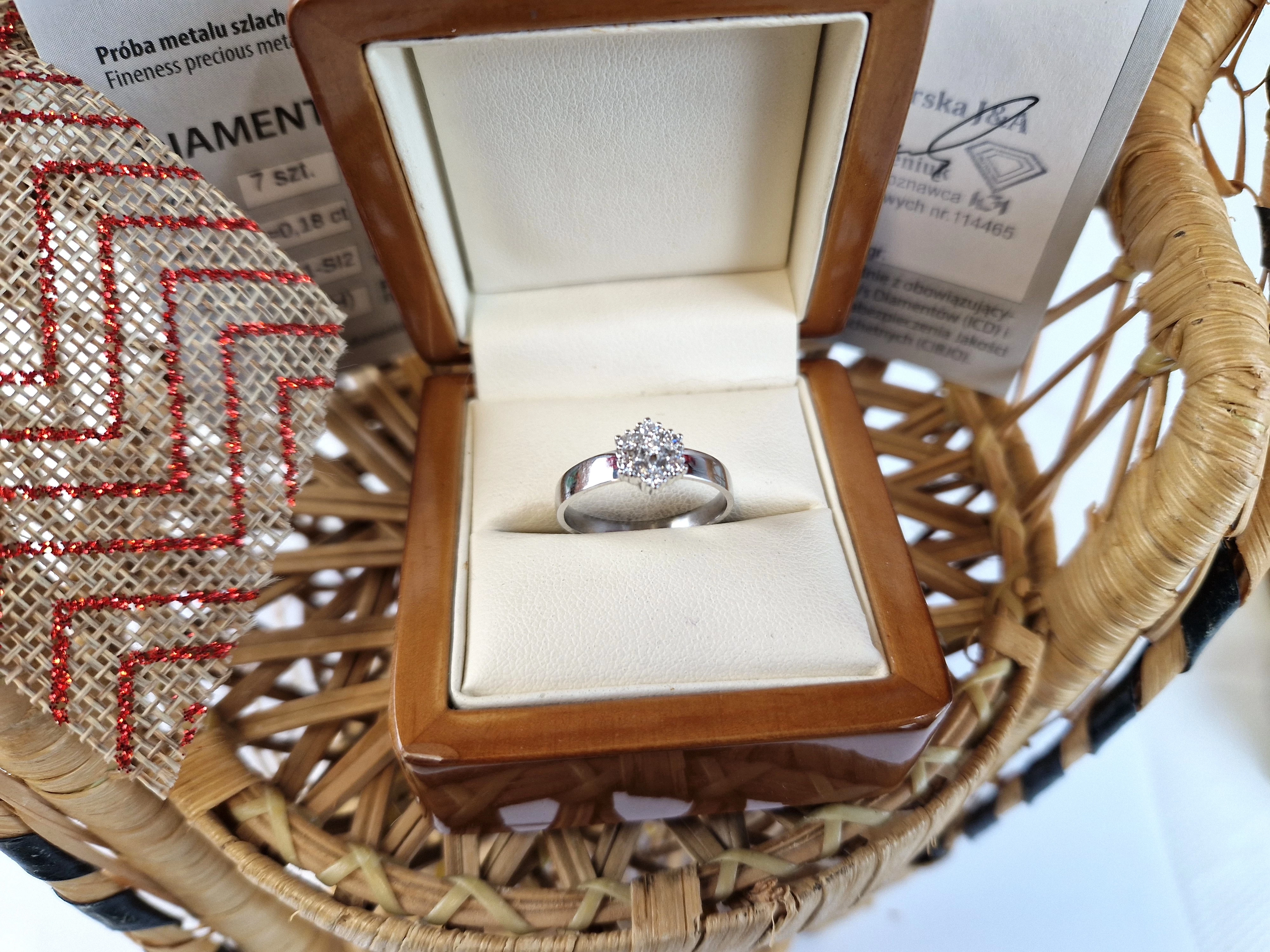 585-pierscionek-kwaitek-b-zloto-brylanty-7x018ct-14k-315g-r-18-rozmiarsrednica-wew-mm-372-18