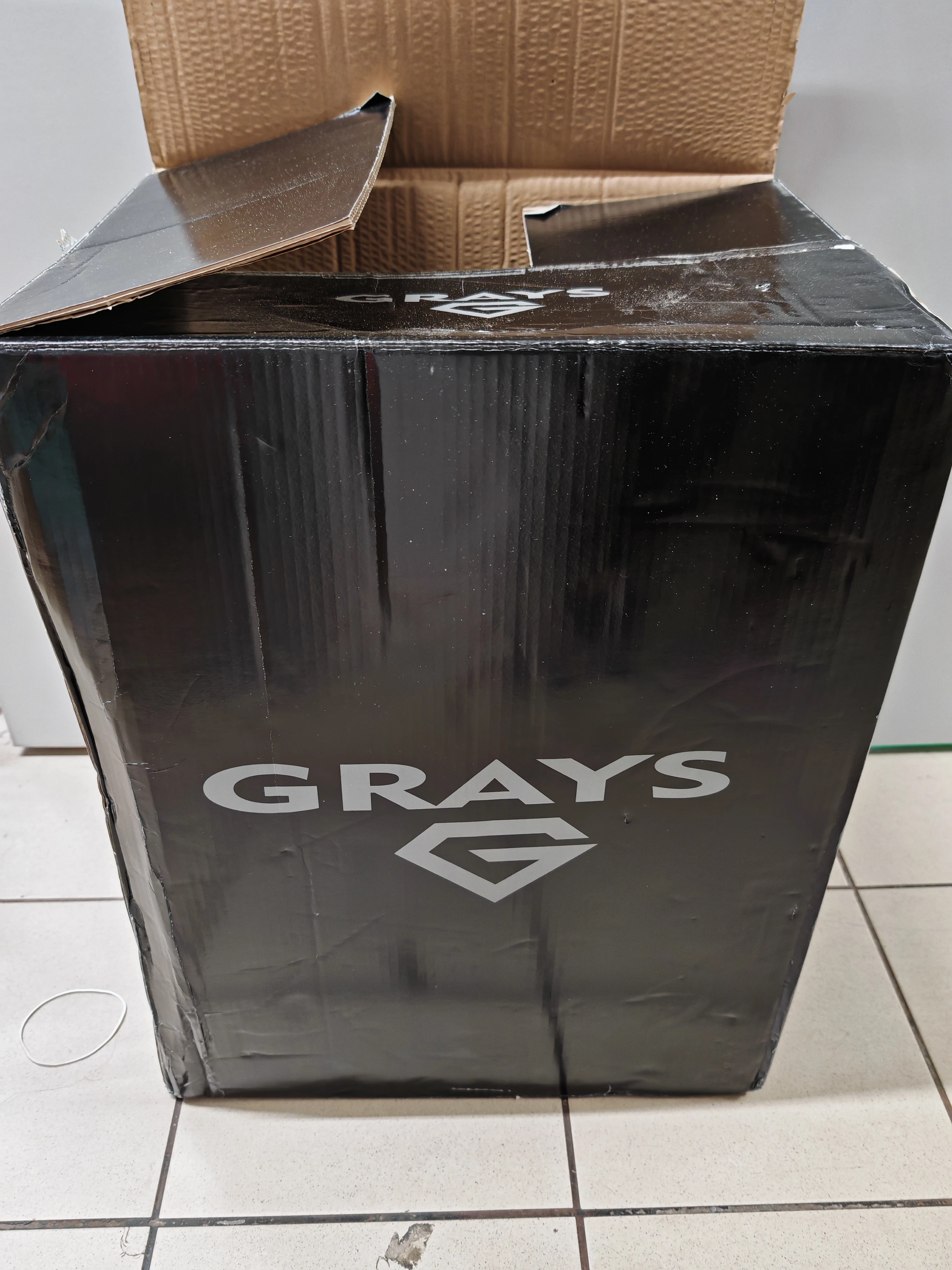 odkurzacz-pioracy-czyszczacy-grays-model-grays