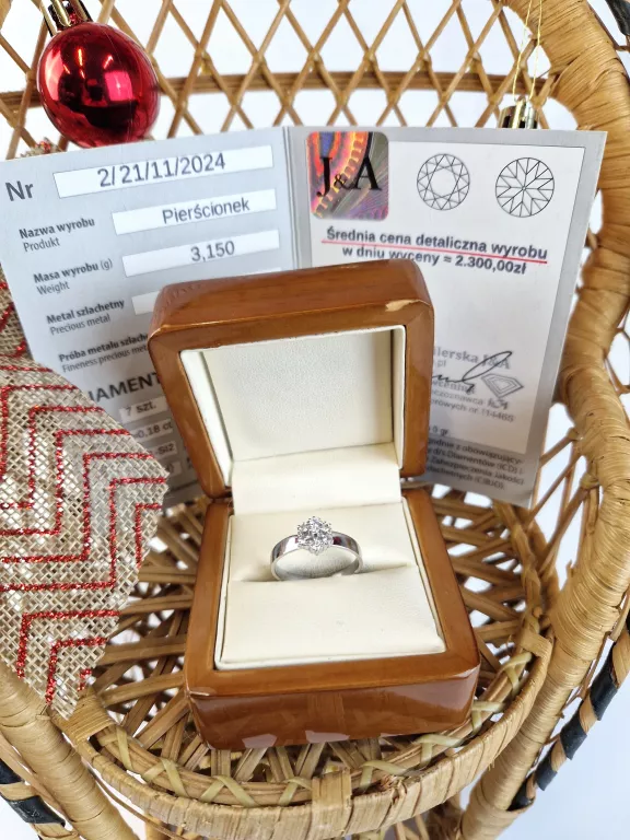 585-pierscionek-kwaitek-b-zloto-brylanty-7x018ct-14k-315g-r-18-material-15835-1