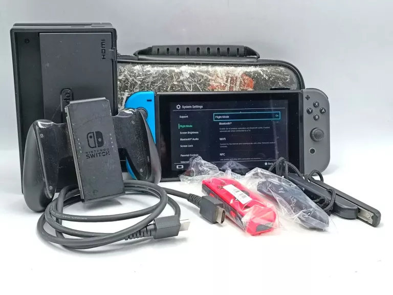 KONSOLA NINTENDO SWITCH HAC-001 + AKCESORIA