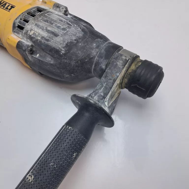 MŁOTOWIERTARKA DEWALT D25032