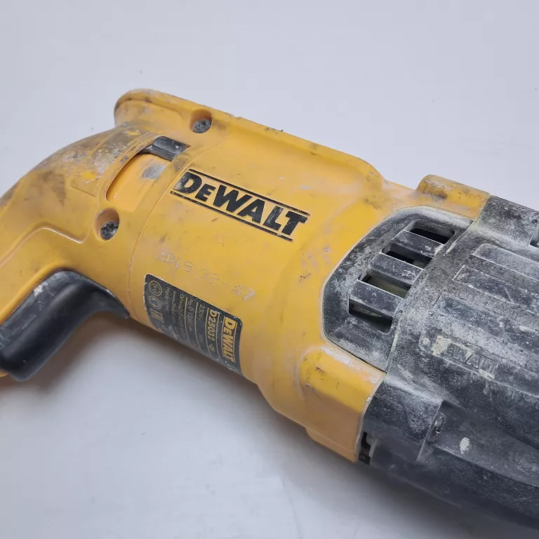 MŁOTOWIERTARKA DEWALT D25032