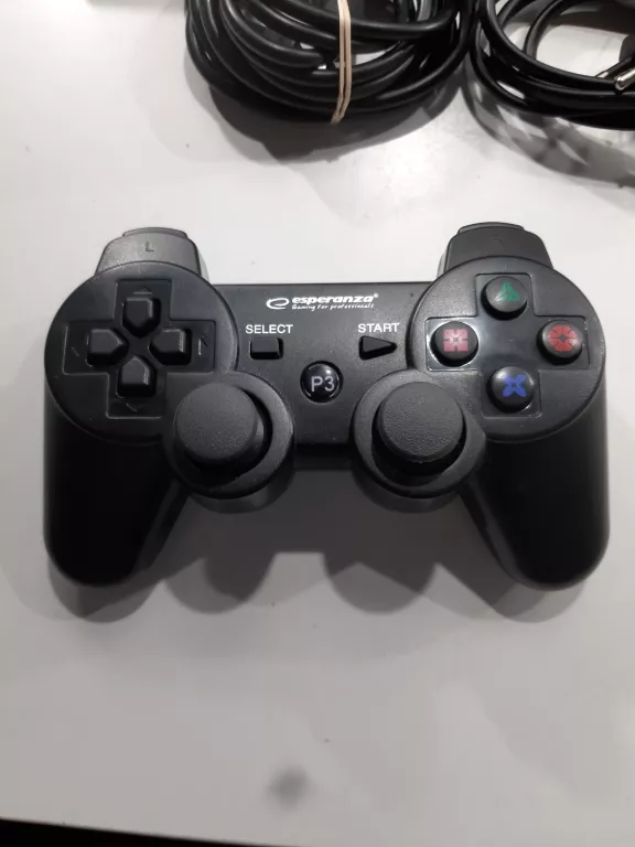 KONSOLA PLAYSTATION 3 SLIM 160GB + FIFA 13 + BENJING 2008 + FIFA 16
