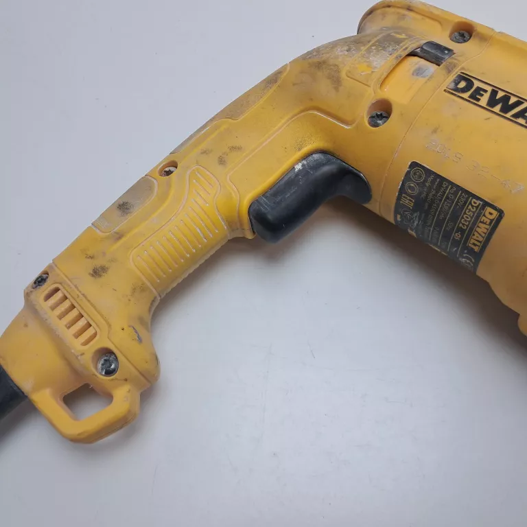 MŁOTOWIERTARKA DEWALT D25032