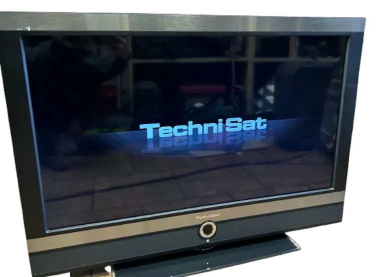 TELEWIZOR 32" TECHNISAT TECHNILINE 32 ISIO