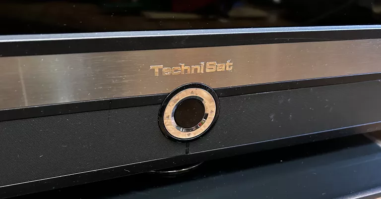 TELEWIZOR 32" TECHNISAT TECHNILINE 32 ISIO