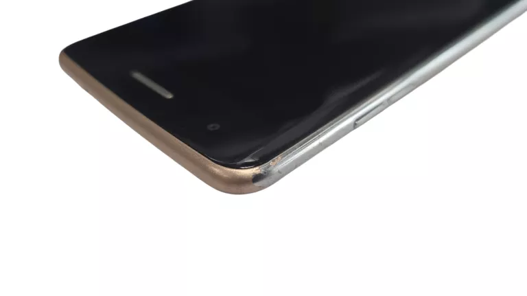 TELEFON LG K8 2017