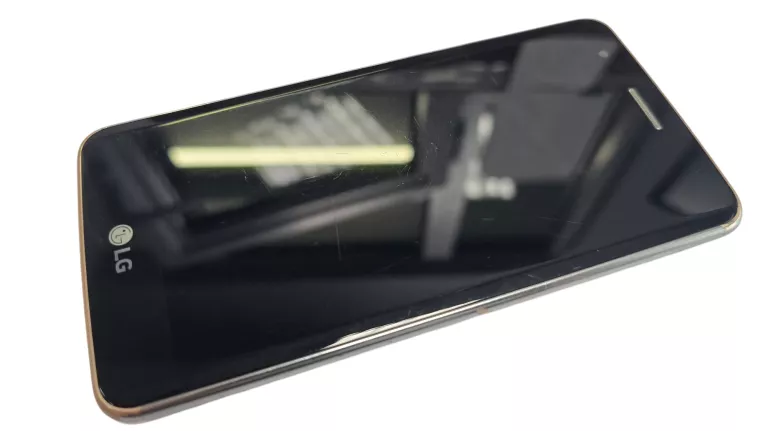TELEFON LG K8 2017