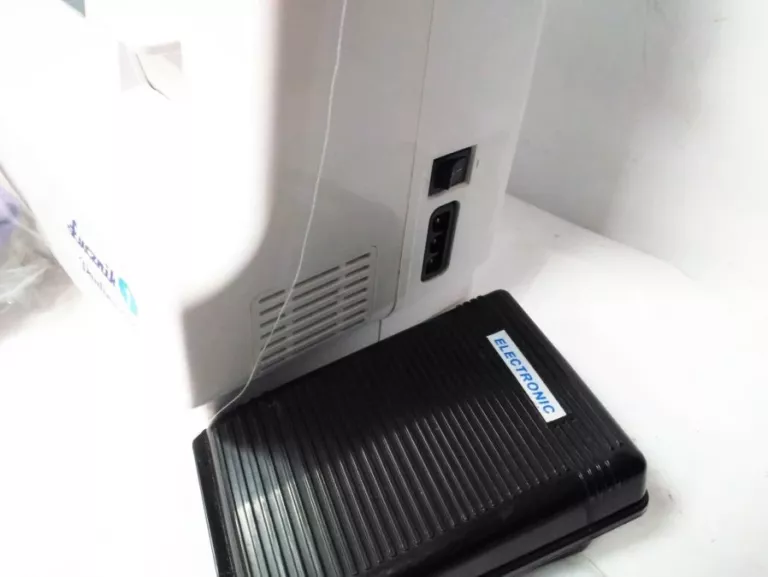 maszyna-do-szycia-lucznik-paulina-511-model-paulina-511