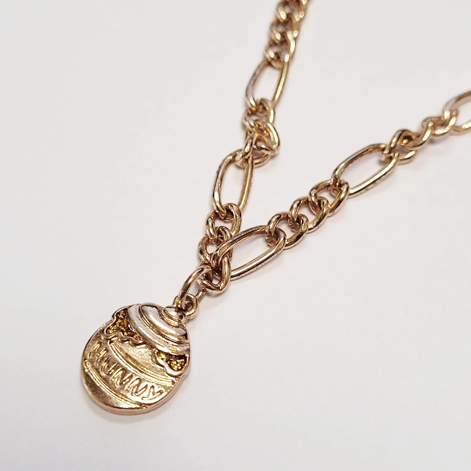 naszyjnik-bizuteria-sztuczna-zawieszka-disney-aleja-wolnosci-15b-czestochowa-sj