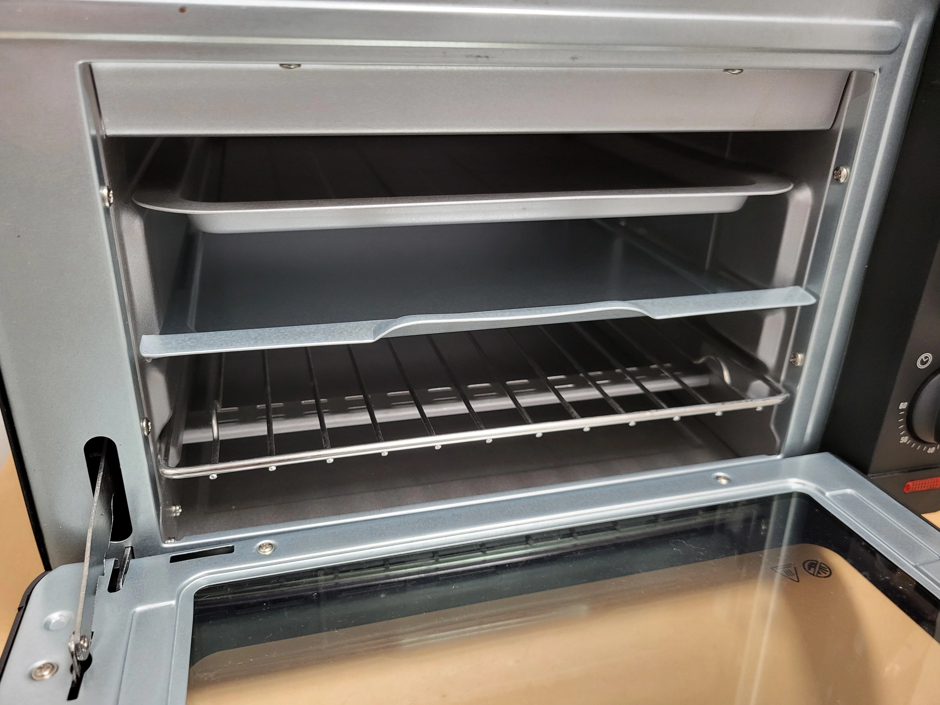 mini-piekarnik-switch-on-mo-a0201-1200w-13l-ean-gtin-4337185715495