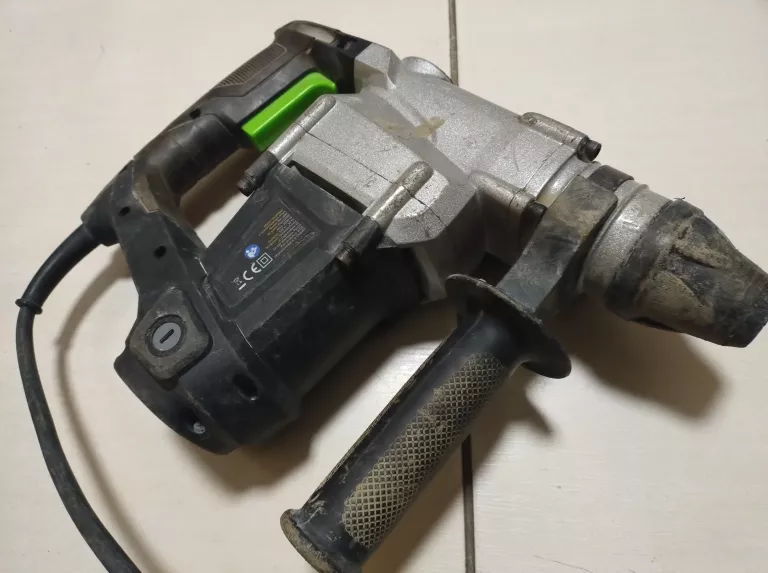 MŁOT UDAROWY NITEO TOOLS RH1660