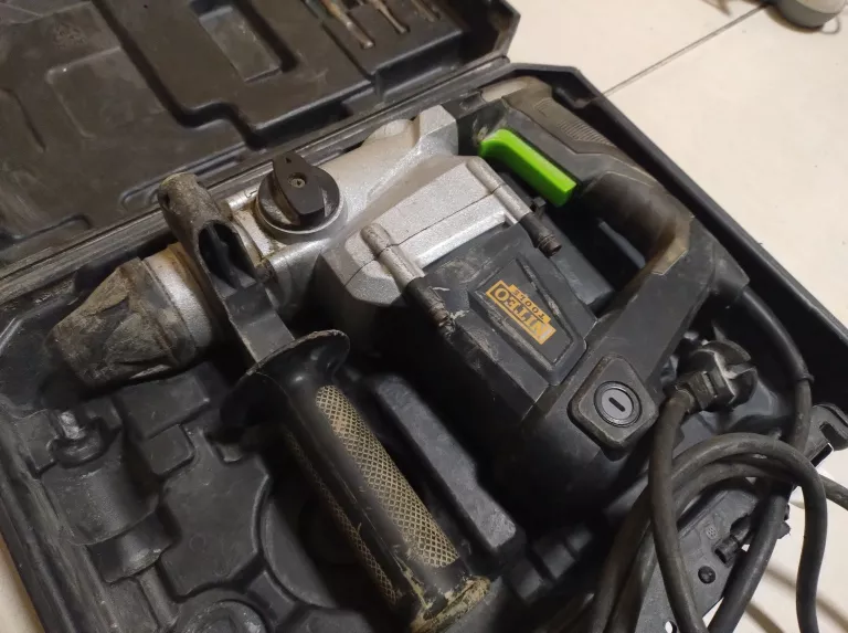 MŁOT UDAROWY NITEO TOOLS RH1660
